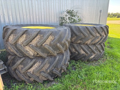 Quantity of (4) Michelin 650/65R38 Reifen - Fits John Deere 4730