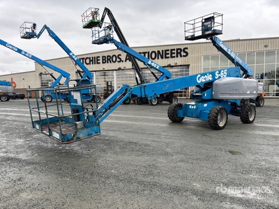 2005 Genie S-65 4WD Dual Fuel Telescopic Boom Lift
