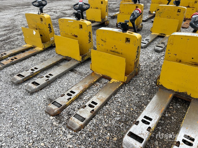 2022 Yale MPW065-E 6500 lb Electric Pallet Jack