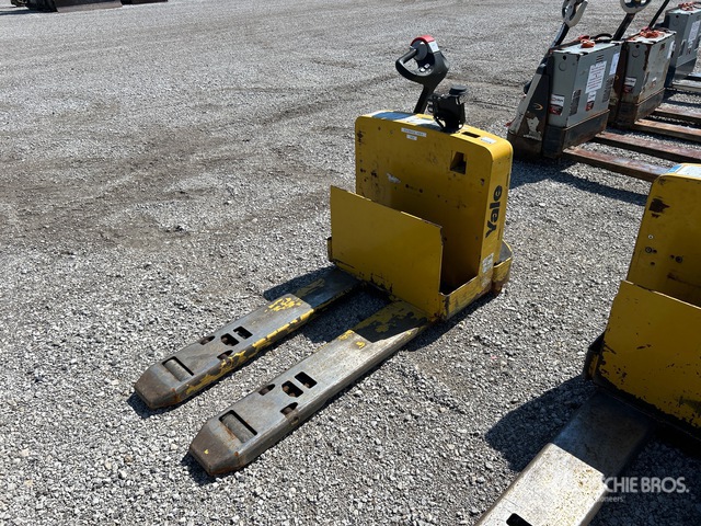 2022 Yale MPW065SEN12T2748 6500 lb Electric Pallet Jack