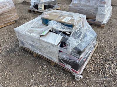 Quantity of Truck Parts Divers