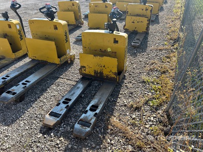 2022 Yale MPW065-E 6500 lb Electric Pallet Jack