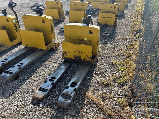 2022 Yale MPW065SEN12T2748 6500 lb Electric Pallet Jack
