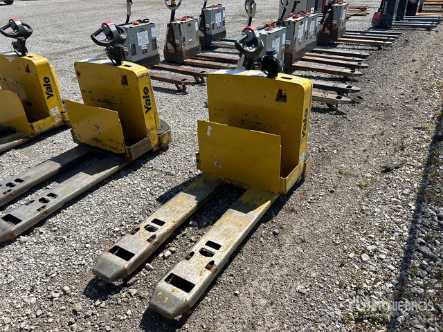 2022 Yale MPW065SEN12T2748 6500 lb Electric Pallet Jack