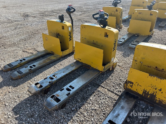 2022 Yale MPW065SEN12T2748 6500 lb Electric Pallet Jack