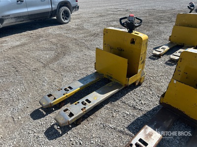 2022 Yale MPW065-E 6500 lb Electric Pallet Jack
