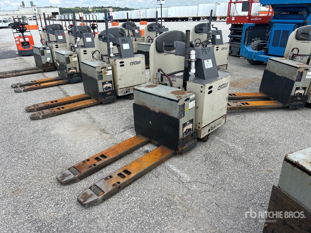 2021 Crown PR4500-60 6000 lb Electric Pallet Jack