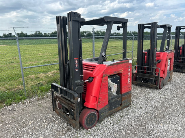 2022 Raymond 425-C35TT 3500 lb Reach Truck