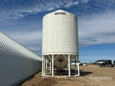 Westeel +/- 4000 bu Smooth Wall Hopper Grain Bin