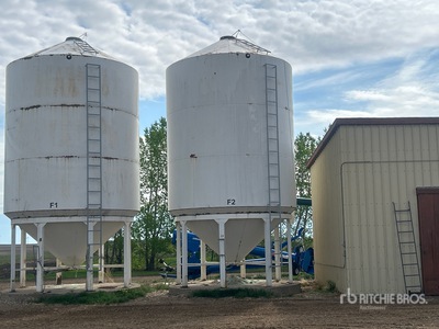 Westeel +/- 60 ton Smooth Wall Hopper Grain Bin