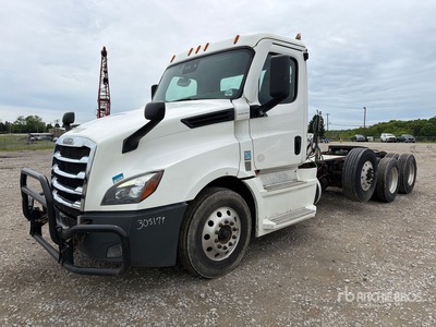 2021 Freightliner Cascadia 126 T/A Day Cab Truck Tractor