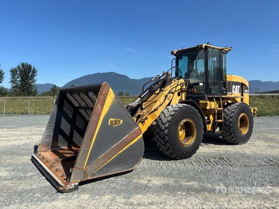 2004 Cat 924G جرافة