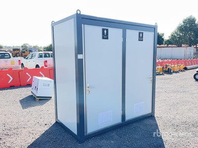 2026 WC-2 7 ft 3 in x 3 ft 11 in 2 Person Skid-Mounted Baño Portatil (Sin Usar) / Portable Toilet (Unused)