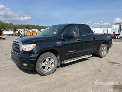 2012 Toyota Tundra SR5 4x4 Extended Cab Pickup