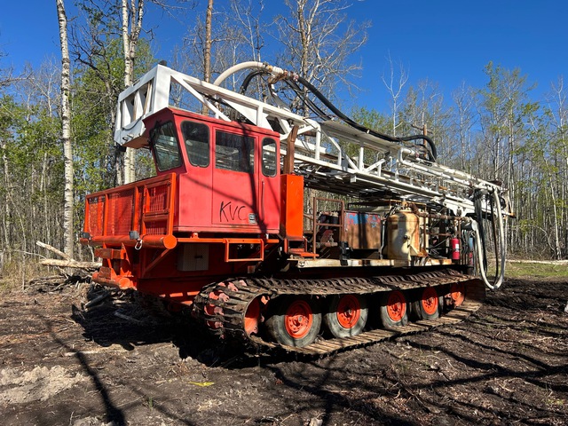 Terra Flex TF360 Crawler Carrier w/ Ingersoll Rand TH100 Drilling Rig Terra Flex TF360 Crawler Carrier w/ Ingersoll Rand TH100 Drilling Rig