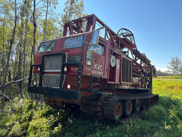 1981 Terra Flex TF360 w/ Ingersoll Rand TH100 Drilling Rig Crawler Carrier