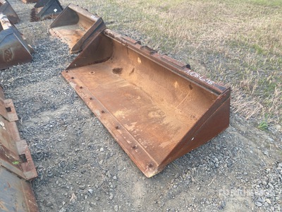 83 in General Purpose Skid Steer Bucket
