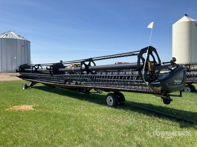 2018 MacDon FD75 45 ft Flex Draper Combine Header