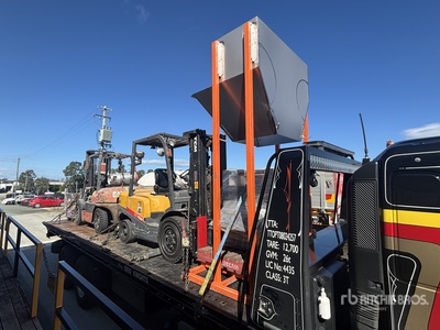Skid Mounted Hopper 産業関連 - その他