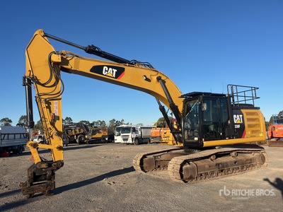 2017 Cat 330F L Escavatore cingolato