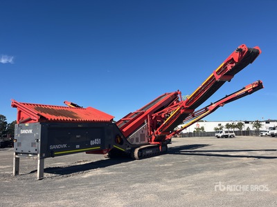 2019 Sandvik QA451 Tracked Incline スクリーンプラント