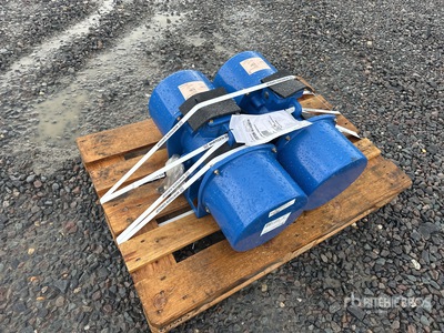 NT 599-6 F600-6-3.4 QTY of 2 Viberations Motoren , 980 U/min , 1,7 KW , 220/380V 50Hz M10005823 Moteur (Unused)