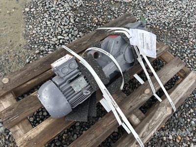 Stiebel Getriebebau K030-064.45 Gear engine , M10014091 , 1480Upm ., 3,0KW , D45 , 230/400V , 50/60Hz , IP55 Moteur (Unused)