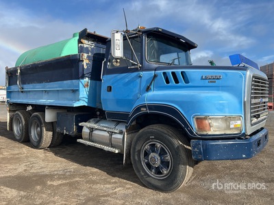 1995 Ford L9000 10000 L 6x4 Water Truck