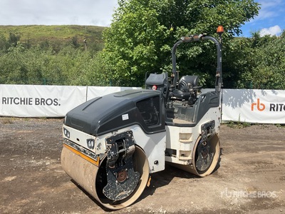 2015 Bomag BW135AD-5 Rodillo Tándem