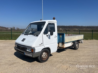 1991 Renault T35D 4x2 Camion Plateau 4x2 Flatbed Truck