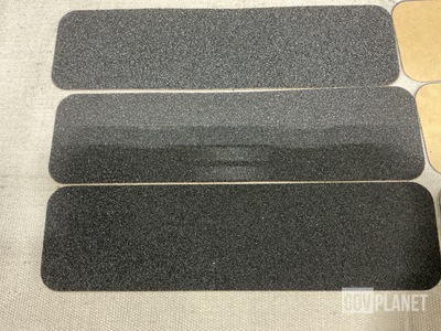 (789) Tri-State Plastics 3338999-71 Non-Skid Non-Metallic Treads