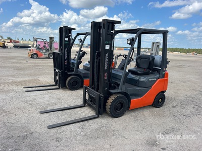 2015 Toyota 8FGU15 2750 lb Pneumatic Tire Forklift