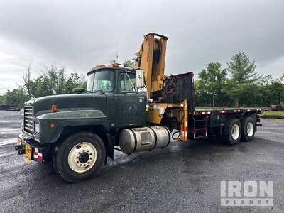 1996 IMT 2595 9070 kg Knuckle Boom on 1998 Mack RD688S 6x4 Crane Truck