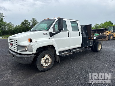 2004 GMC C5500 4x2 Crew Cab Flatbed Tipper Truck