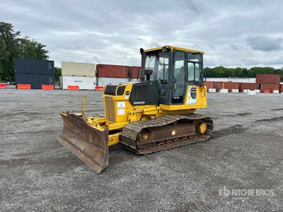 2004 Komatsu D37PX-21 جرافة مجنزرة