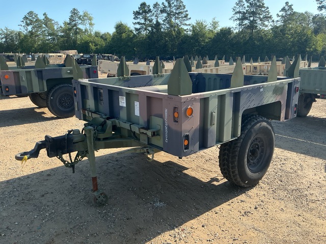 2011 US ARMY Tank Automotive Command M1102 Cargo Trailer