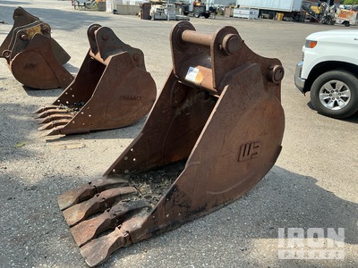 Werk Brau 30 in Digging Excavator Bucket - Fits Volvo 330