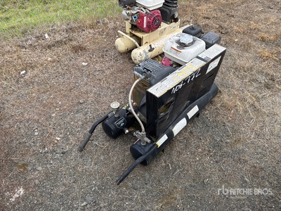Black Diamond 8 gal Air Compressor