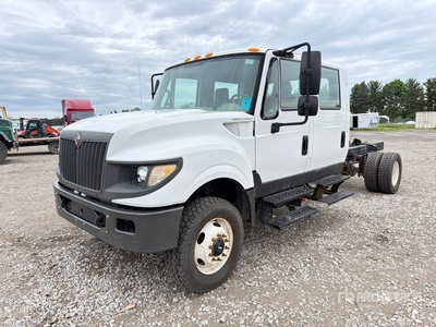 2015 International TerraStar International 4x4 Crew Cab Fahrgestell