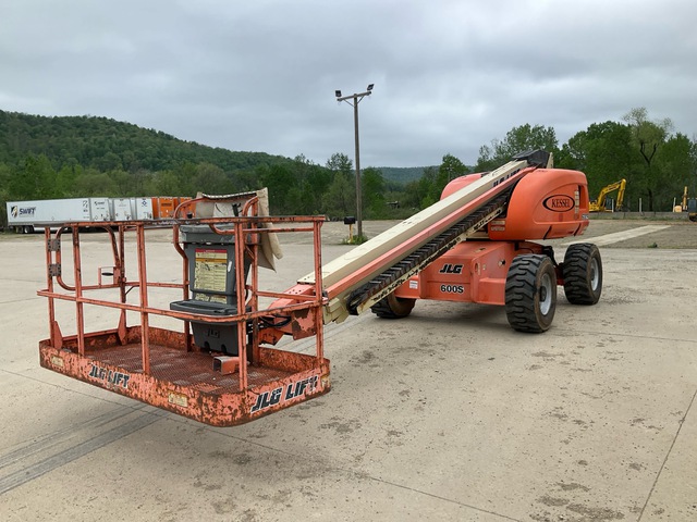 2007 JLG 600S 4WD Dual Fuel Telescopic Boom Lift