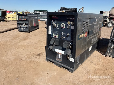 2012 Miller D550K Skid-Mounted Multi-Process Saldatrice a motore