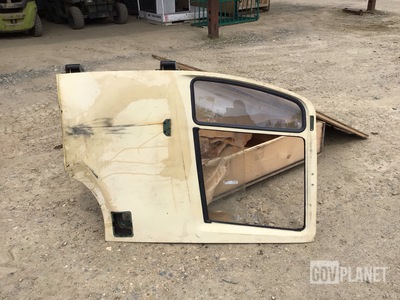 12422928 Vehicular Door
