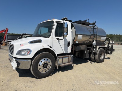 2016 LeeBoy on 2017 Freightliner M2 106 4x2 Asphalt Distributor Truck