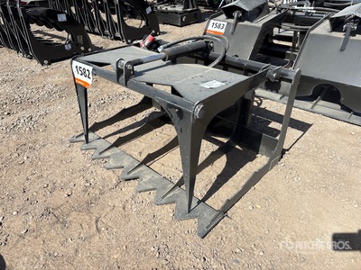 2026 GIYI GY-HWG44 44 in Hollow Wood Grabber Mini Skid Steer Grapple