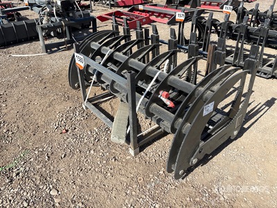 2026 GIYI GY-CLG72 72 in Log Skid Steer Grapple