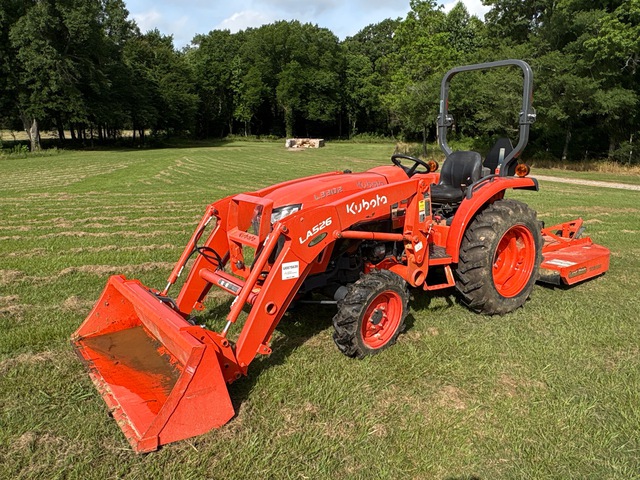 2022 Kubota L3302DT 4WD Utility Tractor