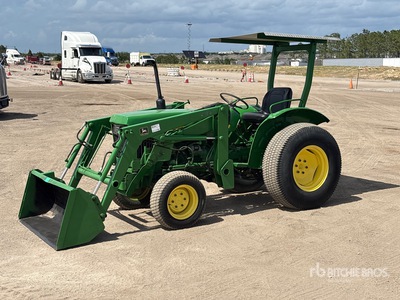 John Deere 850 4WD Utility Tractor