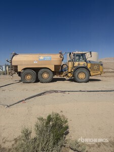 2012 John Deere 410E Articulated Water Truck (Inoperable)
