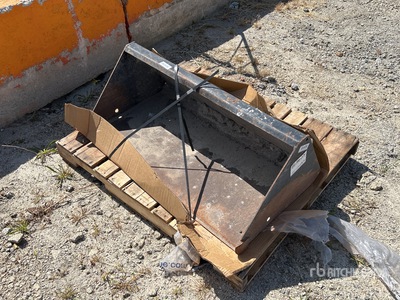 Toro 41 in General Purpose Mini Schranklader bak