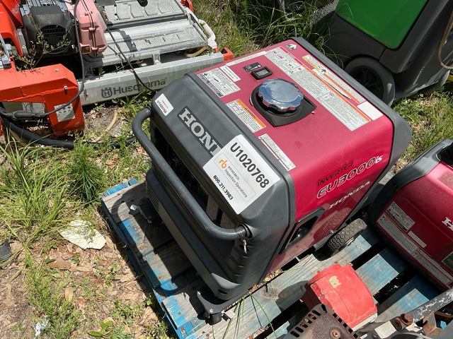 Honda EU3000iS 3 kW Portable Generator Set (Inoperable)